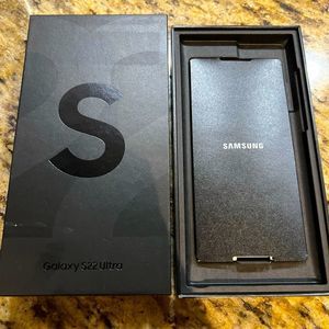😊 5 FOR 15 😊 Galaxy S22 Ulta Box